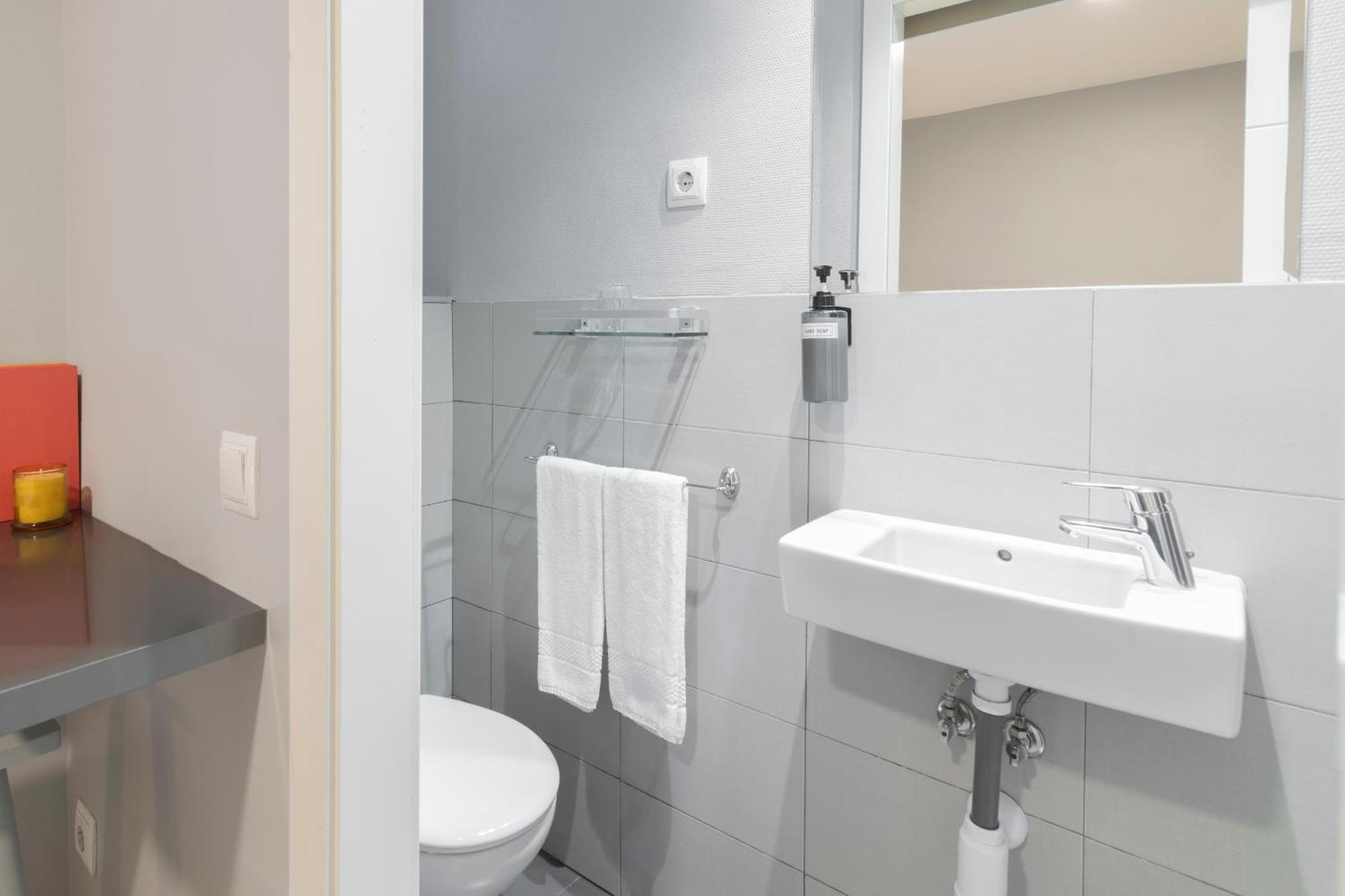 8rooms Gasthuis 2*